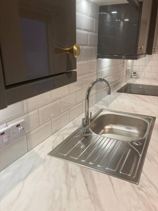 Stunning Coastal Retreat Villa Carrickfergus Bagian luar foto